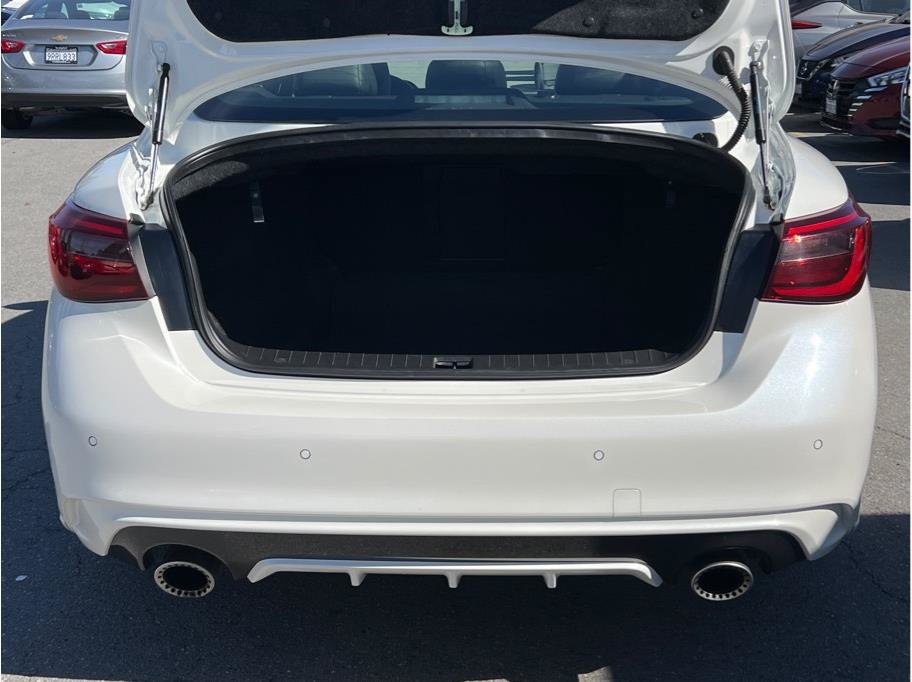 Used 2019 INFINITI Q50 Red Sport 400 w/ Sensory Package RWD image 5