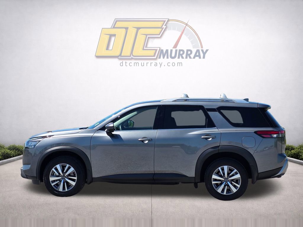 Used 2025 Nissan Pathfinder SL AWD/4WD image 9