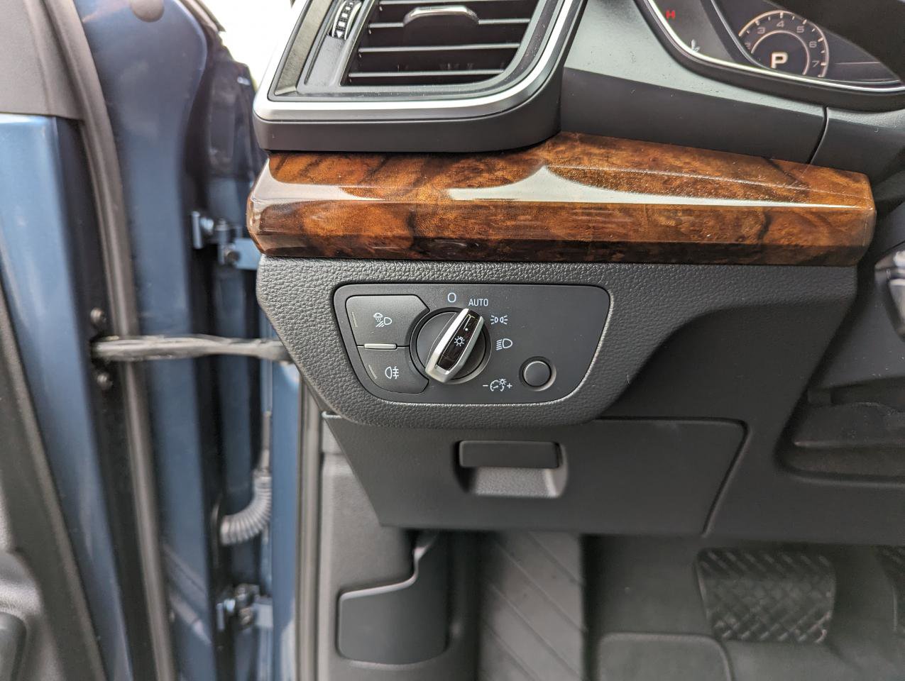 Used 2018 Audi Q5 2.0T Premium Plus w/ Premium Plus Package image 14