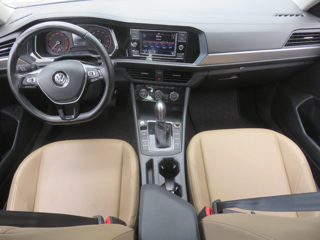Used 2019 Volkswagen Jetta SE FWD image 12