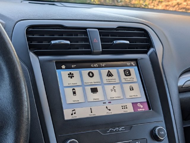 Used 2019 Ford Fusion SE w/ Equipment Group 151A FWD image 20