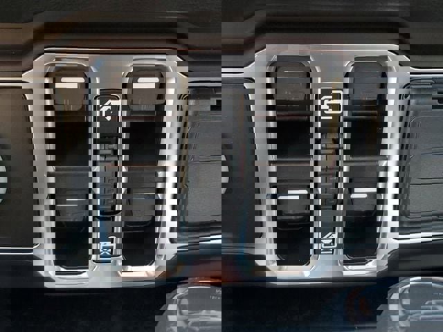 New 2025 Jeep Gladiator Sport image 33