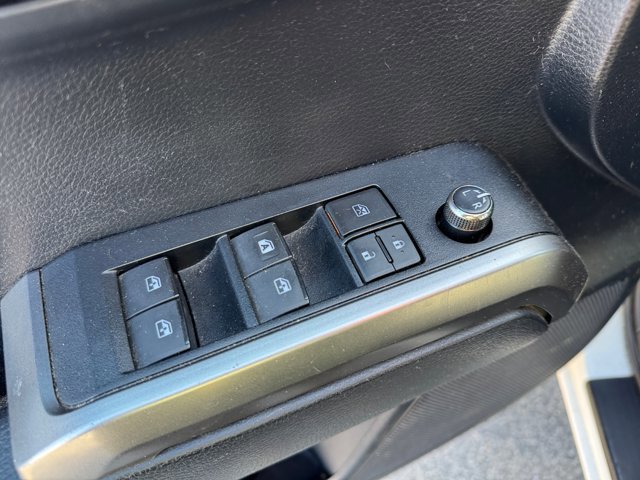 Certified 2018 Toyota Tacoma SR5 image 21