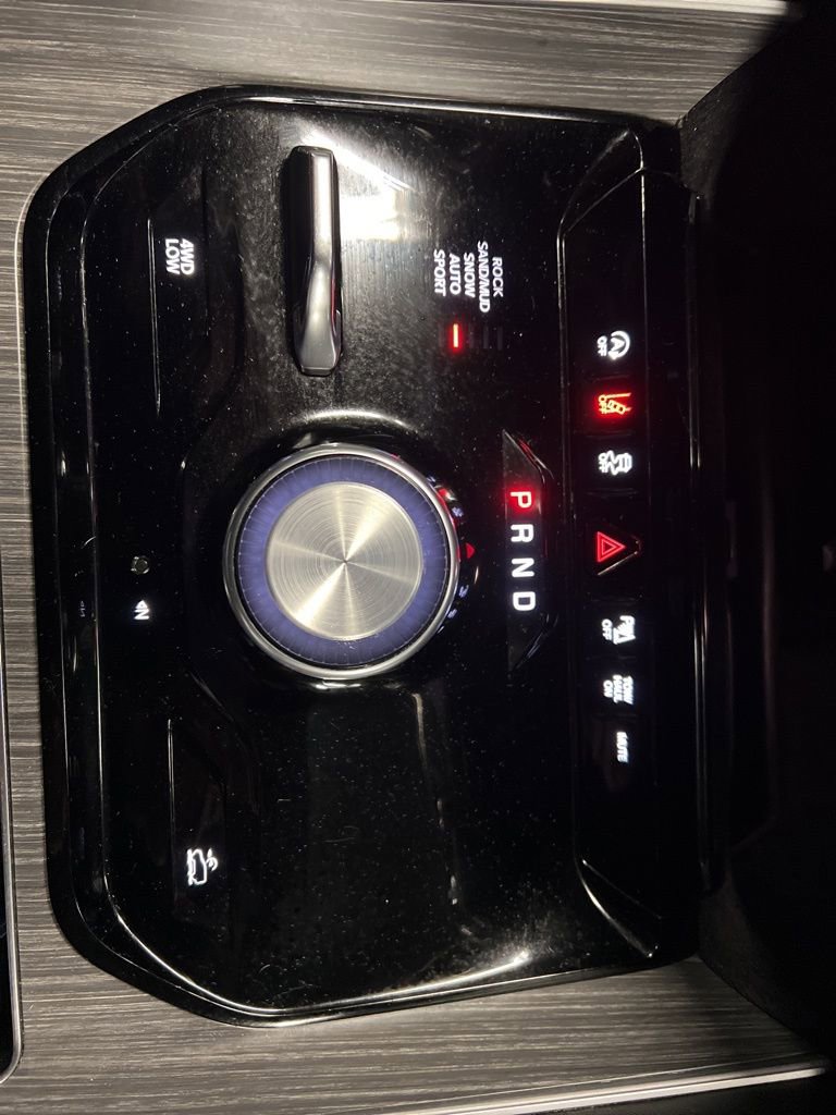 Used 2024 Jeep Wagoneer Series II w/ Premium Group I image 18