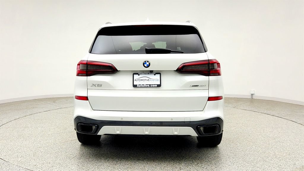 Used 2023 BMW X5 xDrive40i w/ M Sport Package AWD/4WD image 6