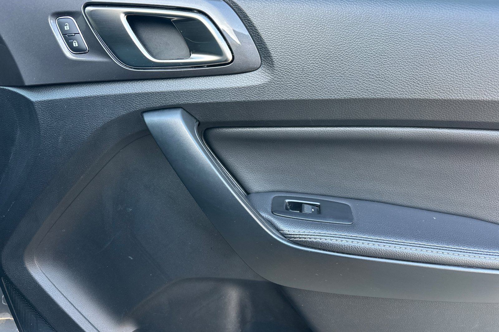 Used 2021 Ford Ranger Lariat w/ Equipment Group 501A High image 20