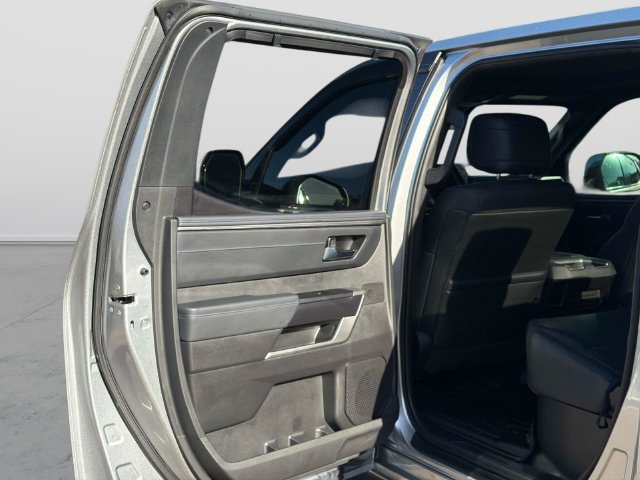 Used 2024 Toyota Tundra Platinum AWD/4WD image 13