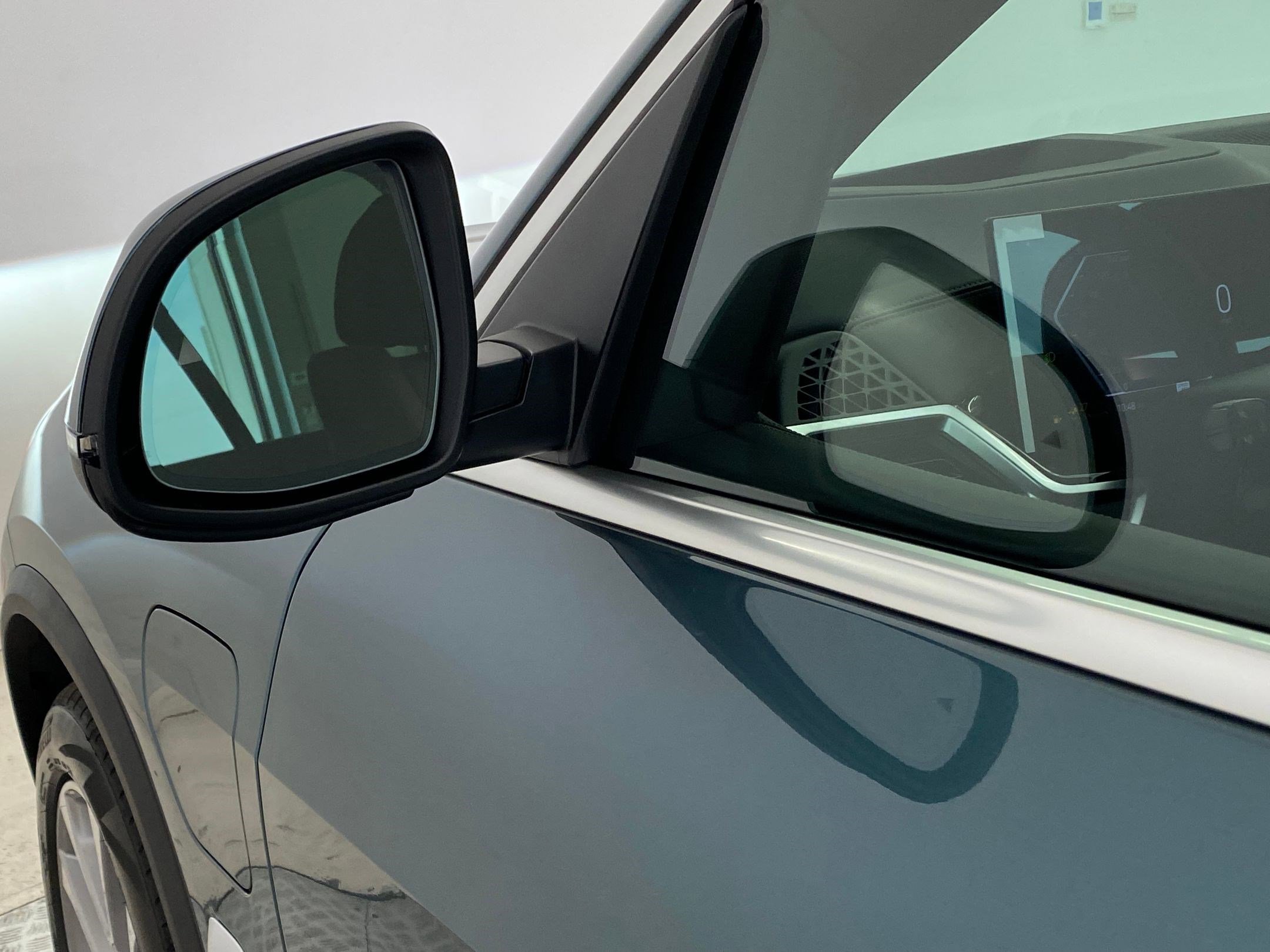 New 2026 BMW X5 xDrive50e w/ Premium Package image 24