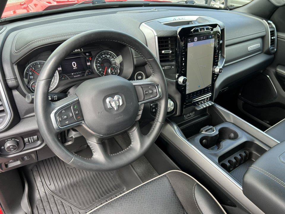 Used 2024 RAM 1500 Laramie AWD/4WD image 18