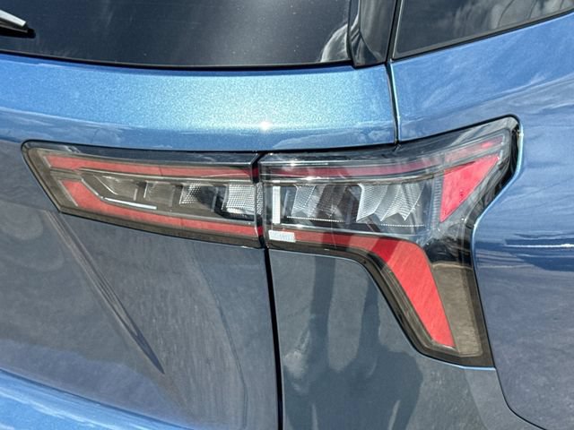Used 2025 Chevrolet Equinox LT AWD/4WD image 31