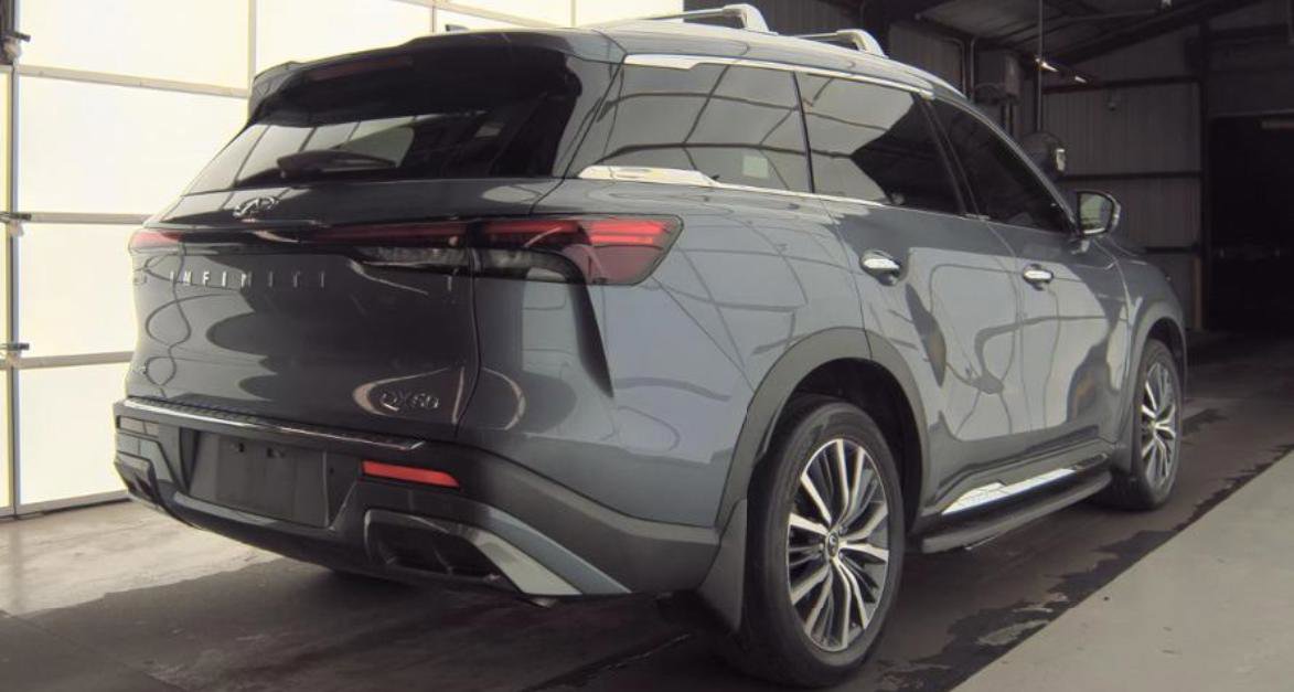 Certified 2023 INFINITI QX60 Sensory w/ Vision Package image 5