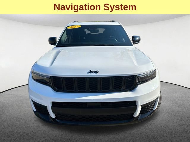 Used 2024 Jeep Grand Cherokee L Limited w/ Black Appearance Package AWD/4WD image 4