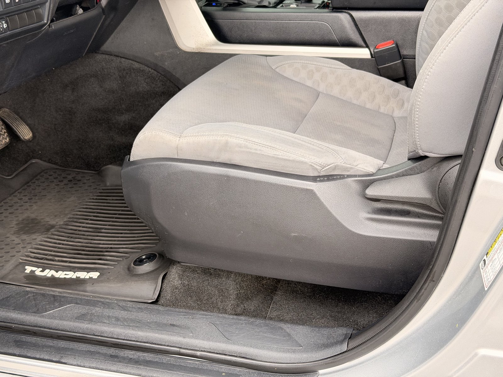 Used 2022 Toyota Tundra SR5 AWD/4WD image 15