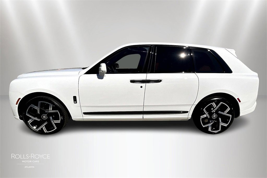 New 2026 Rolls-Royce Cullinan Black Badge image 15
