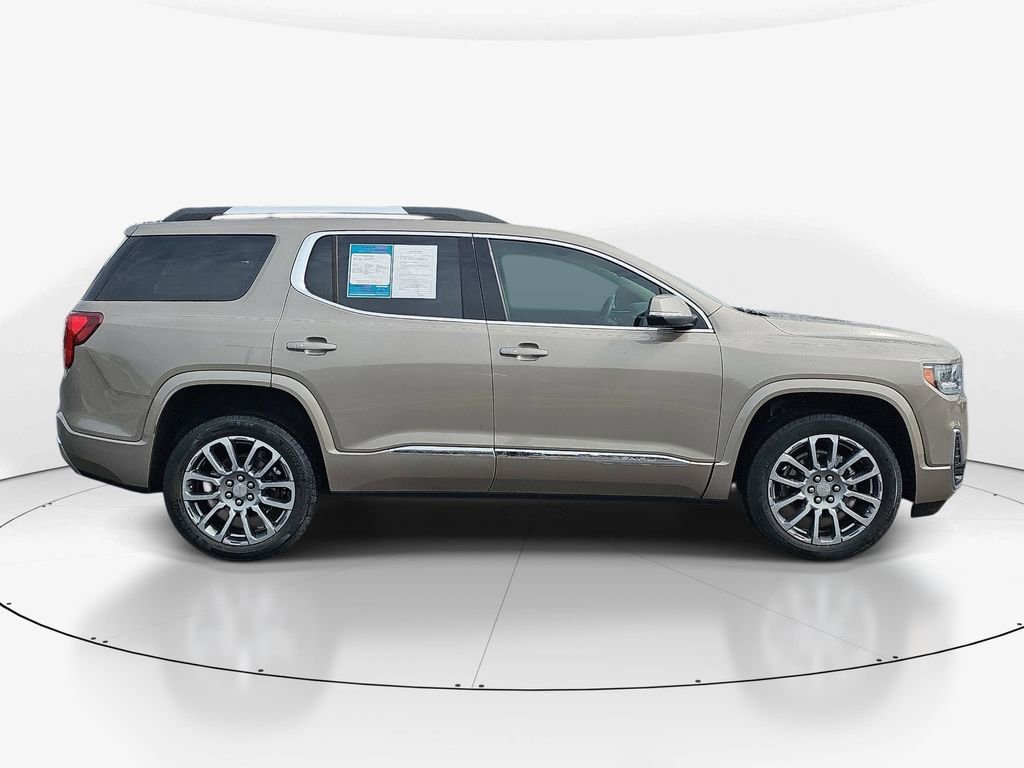 Used 2023 GMC Acadia Denali FWD image 4