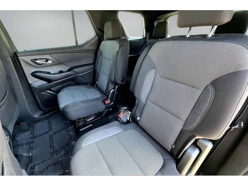 Used 2023 Chevrolet Traverse LT FWD image 22