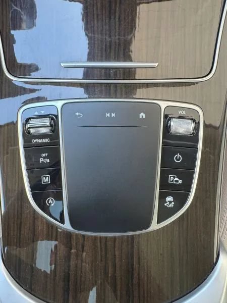 Used 2022 Mercedes-Benz GLC 300 w/ Premium Package Lite image 37