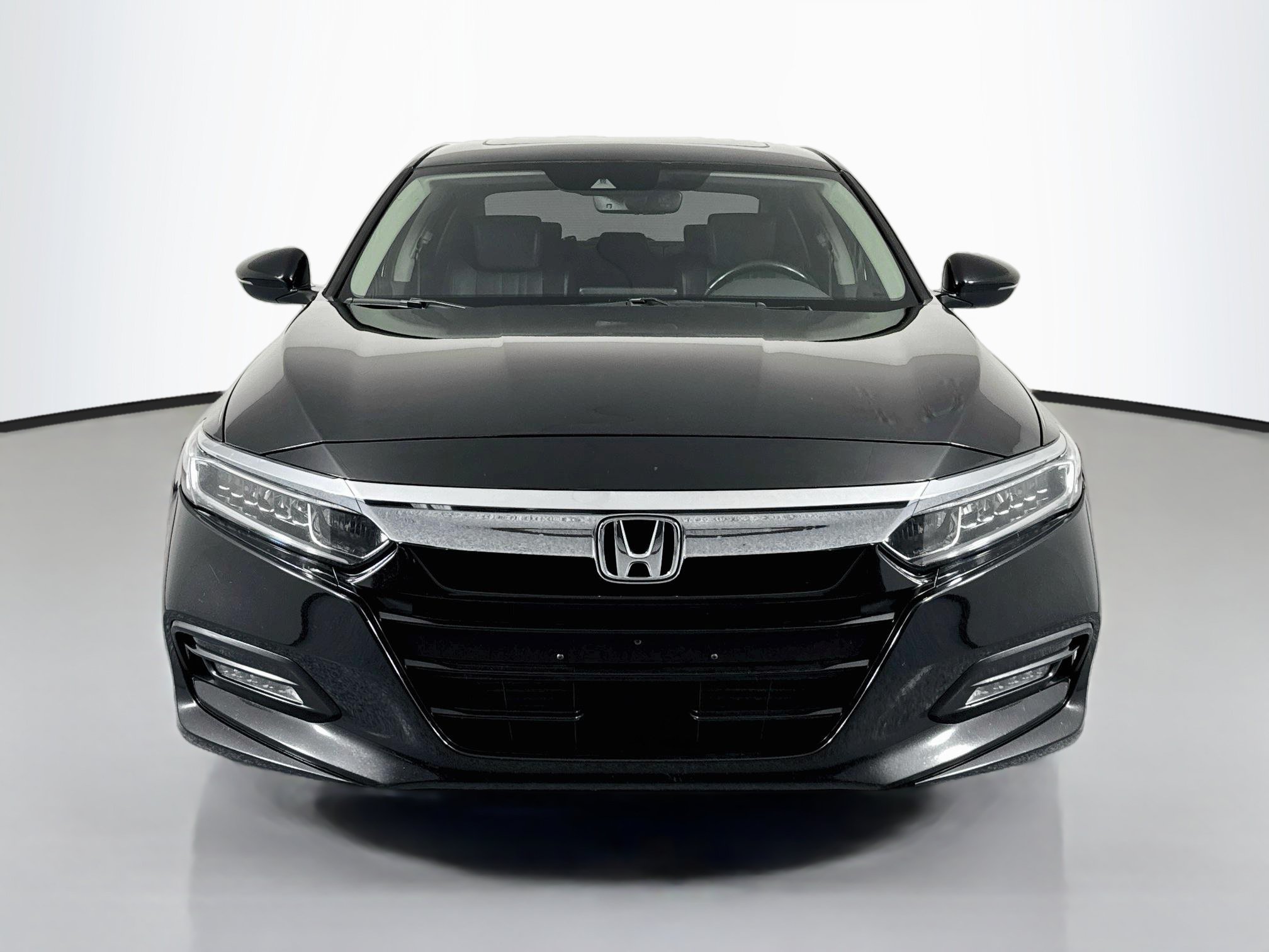 Certified 2018 Honda Accord EX-L image 2