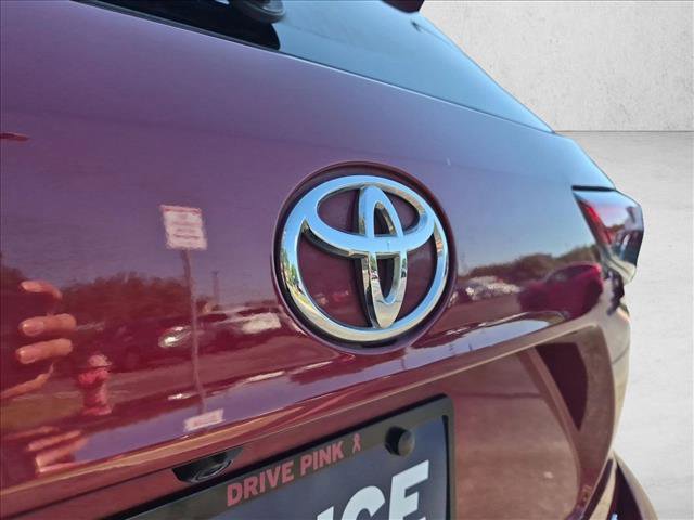 Used 2022 Toyota Highlander XLE FWD image 13