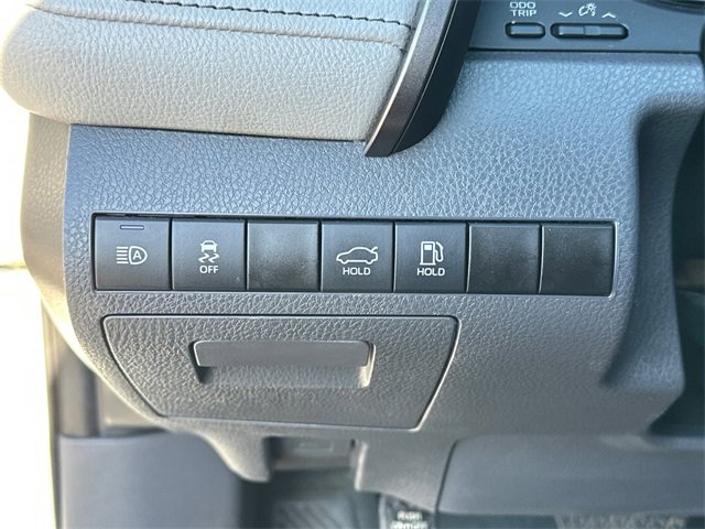 Certified 2023 Toyota Camry SE image 18