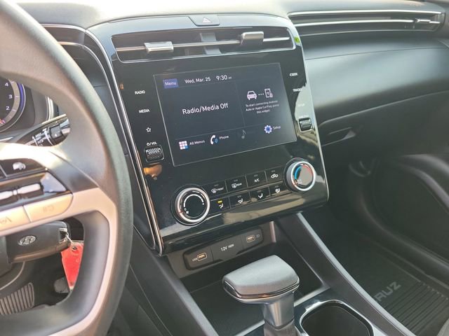 Used 2024 Hyundai Santa Cruz SE image 23