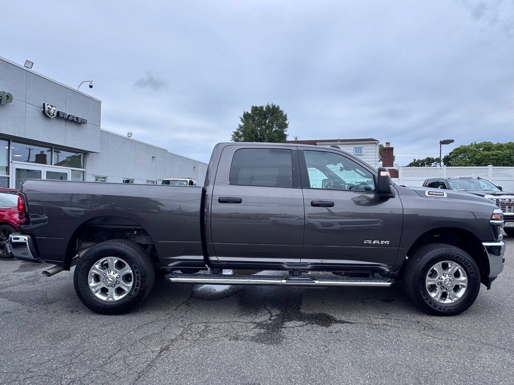 Used 2026 RAM 2500 Big Horn AWD/4WD image 9