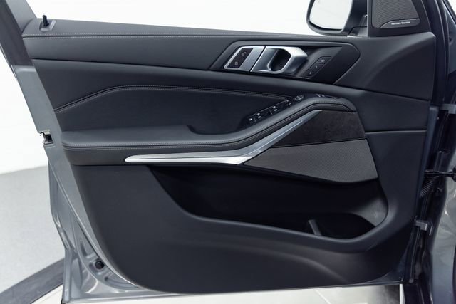 Certified 2024 BMW X5 xDrive40i w/ Premium Package image 11