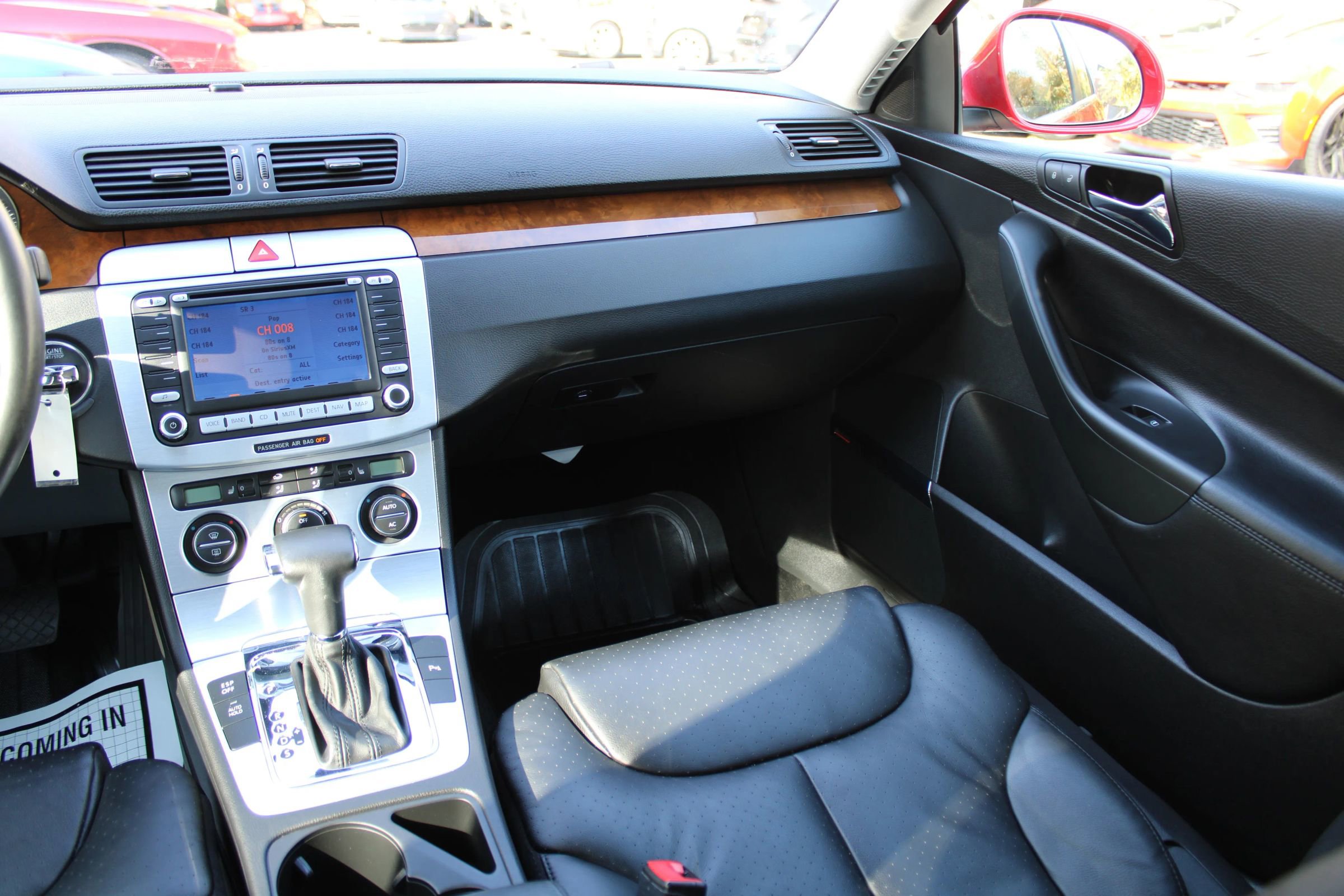 Used 2008 Volkswagen Passat Lux image 15