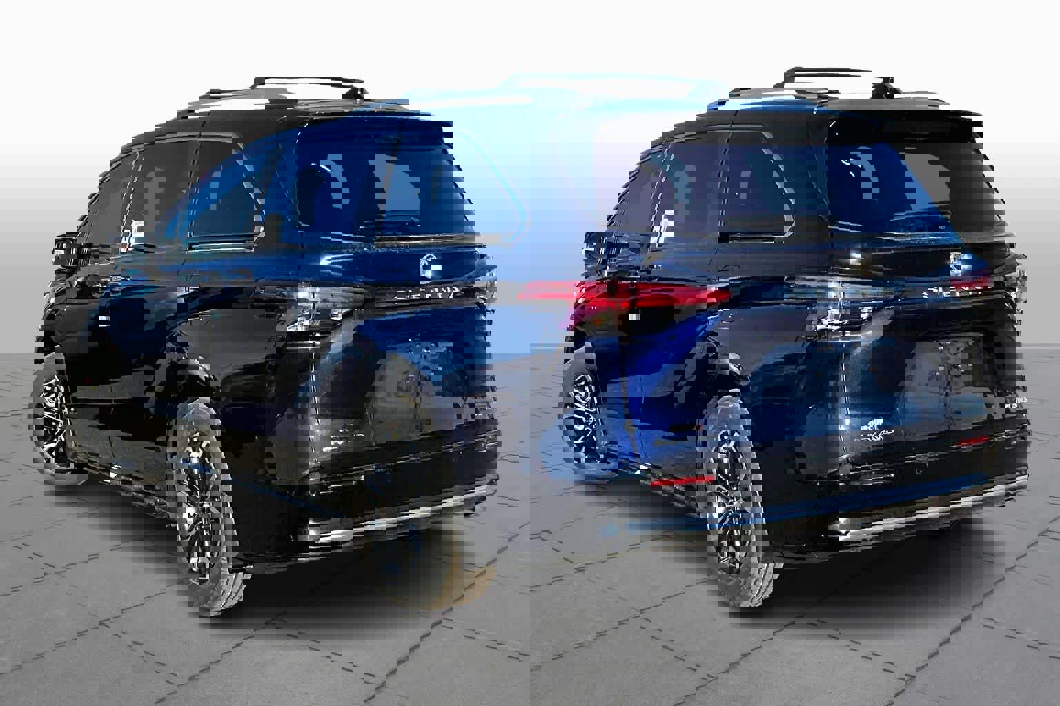 New 2026 Toyota Sienna Platinum image 11