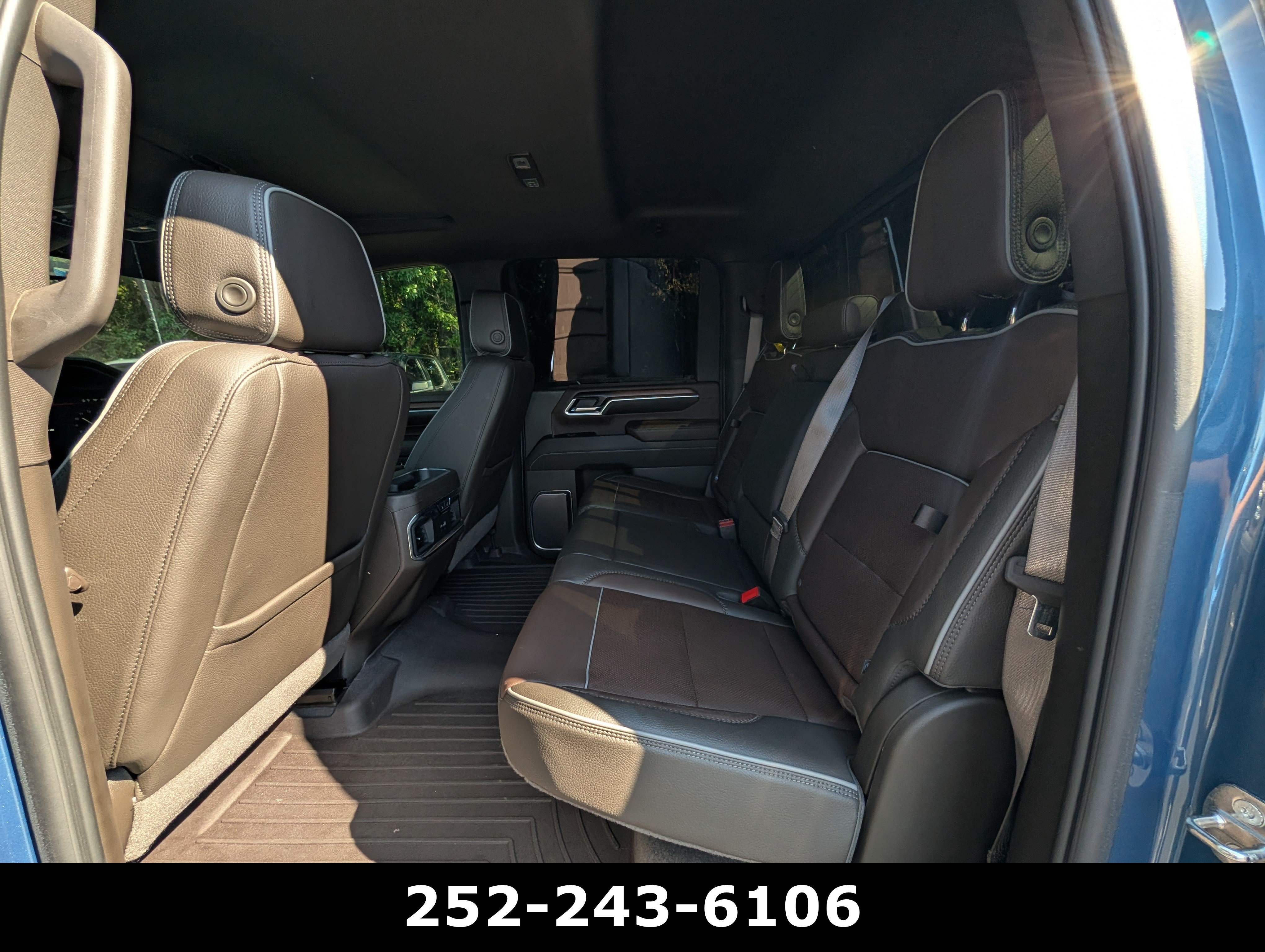 Used 2024 GMC Sierra 2500 Denali w/ Denali Reserve Package AWD/4WD image 14