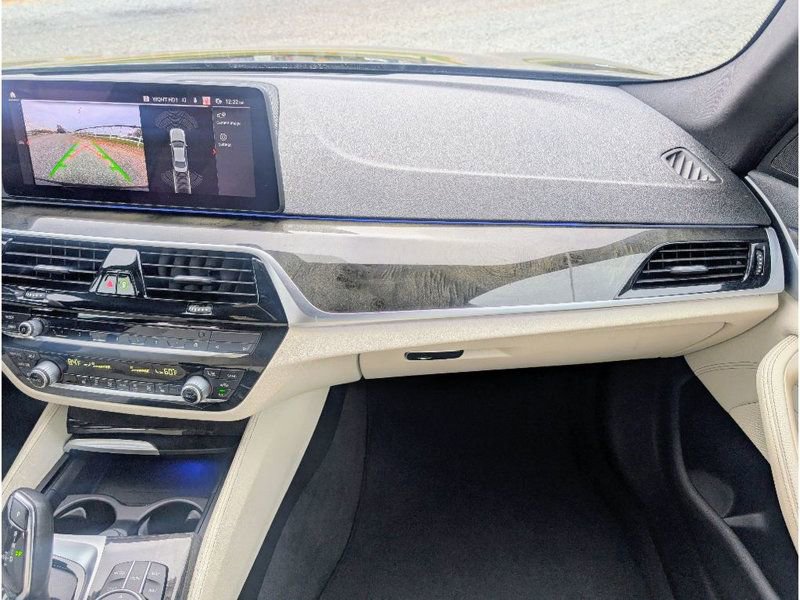 Used 2022 BMW 530i xDrive w/ M Sport Package AWD/4WD image 32