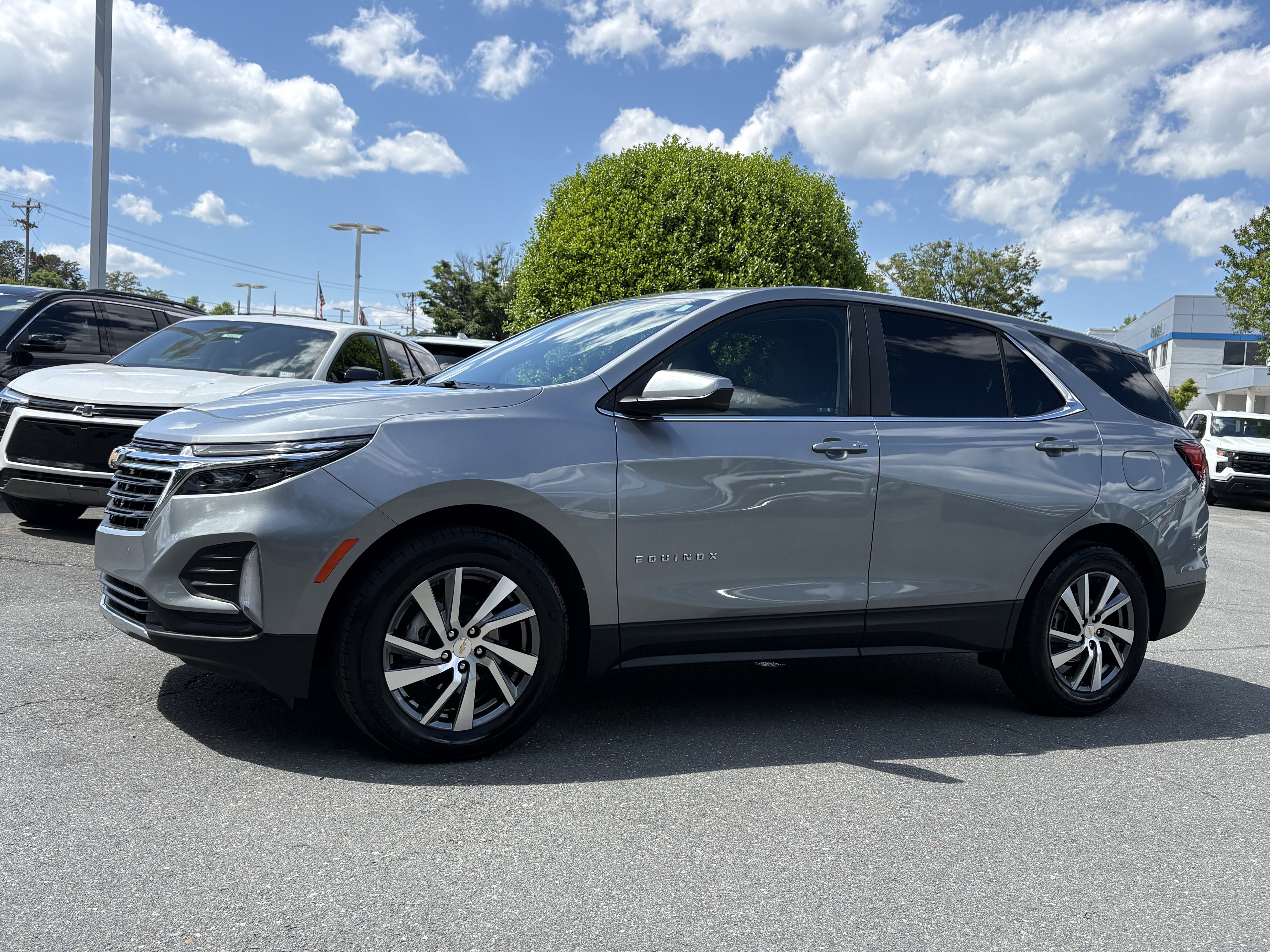 Used 2024 Chevrolet Equinox LT w/ LPO, Floor Liner Package