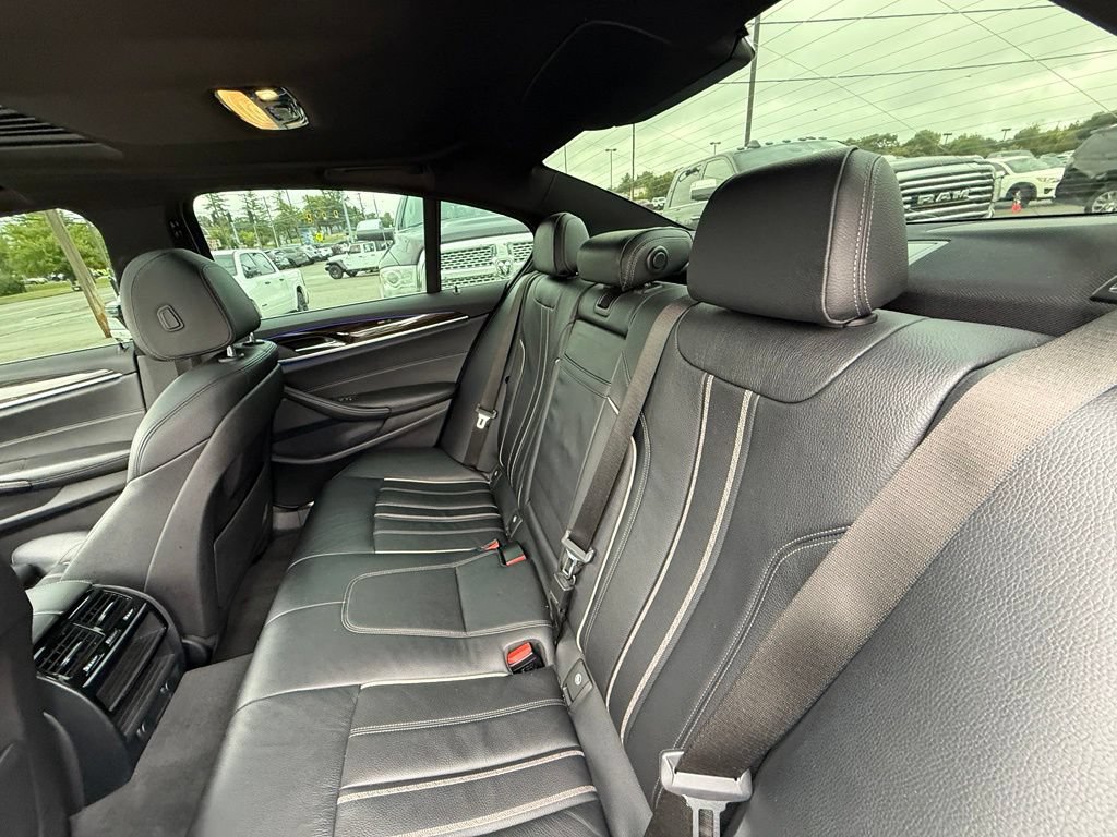 Used 2018 BMW 530e RWD image 27