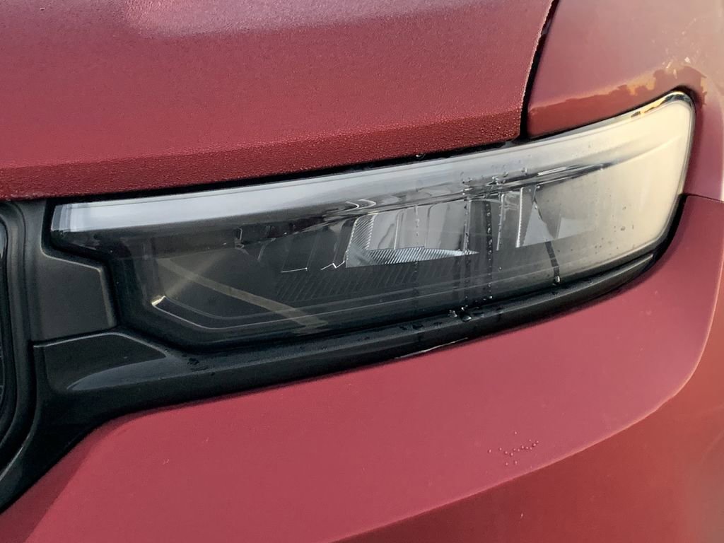 Used 2024 Jeep Grand Cherokee Altitude image 10