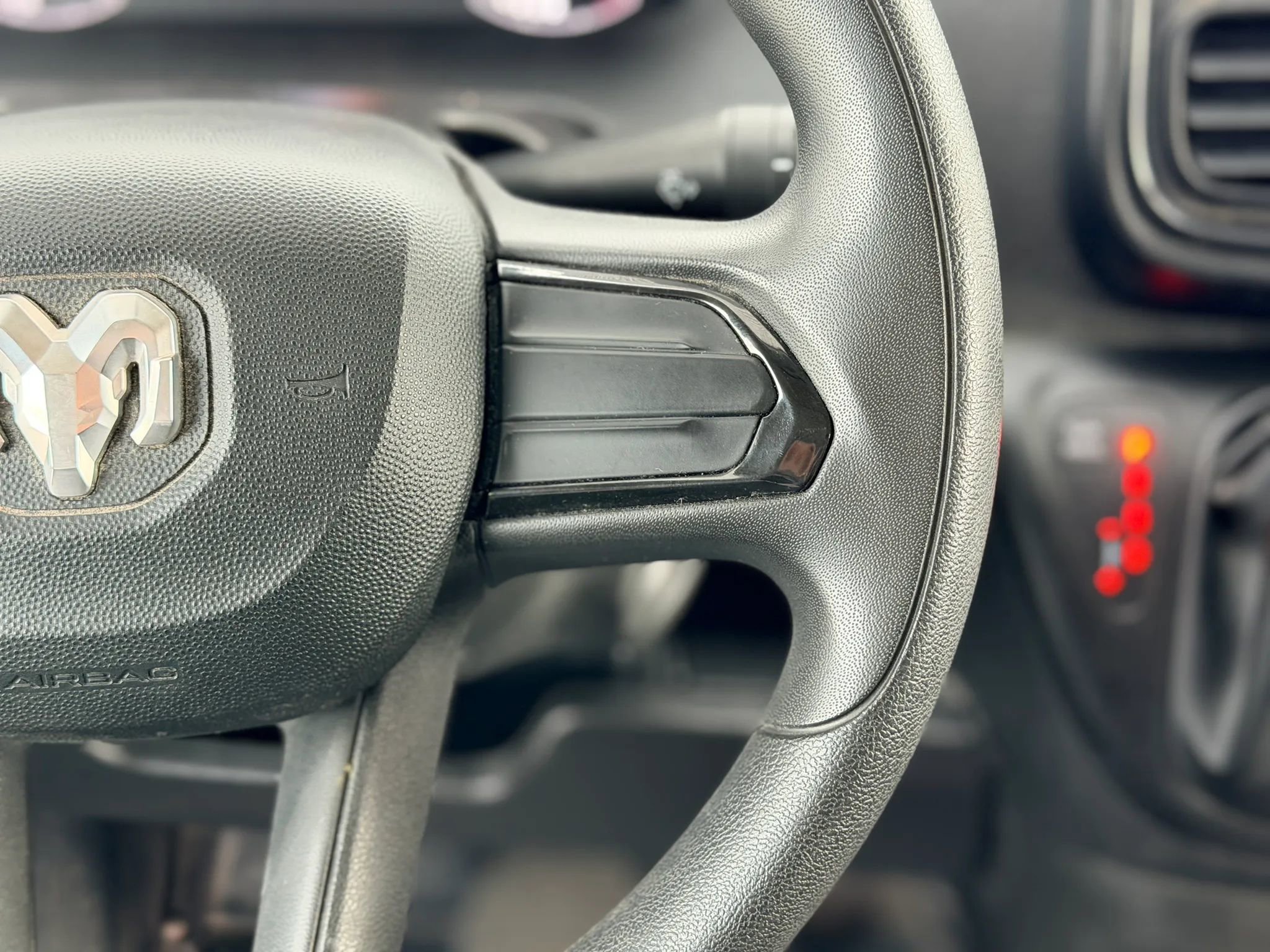 Used 2023 RAM ProMaster 2500 image 23