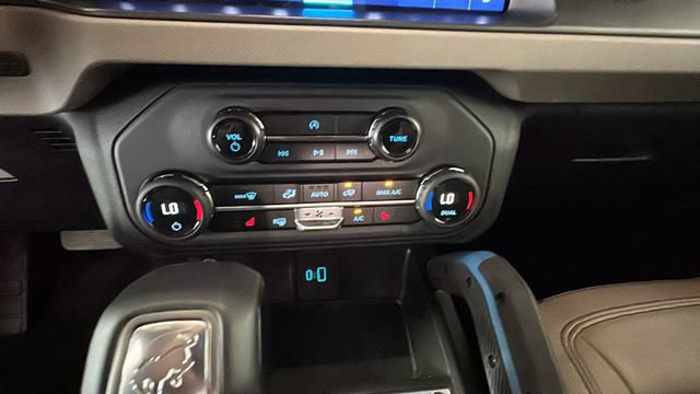 Used 2024 Ford Bronco Wildtrak AWD/4WD image 21