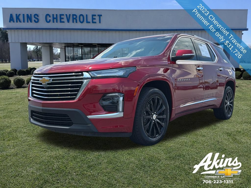 Used 2023 Chevrolet Traverse Premier FWD image 11