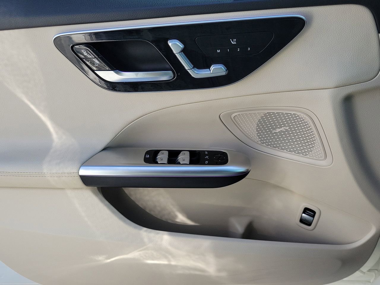 Certified 2022 Mercedes-Benz C 300 4MATIC Sedan image 21