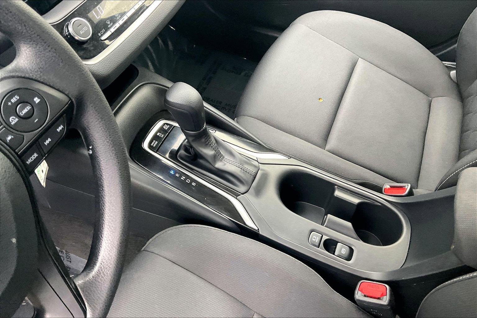 Used 2024 Toyota Corolla LE FWD image 22