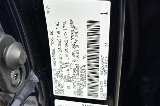 Used 2025 Toyota Sequoia Capstone image 24