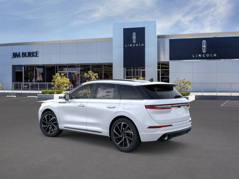 New 2025 Lincoln Corsair Grand Touring image 3