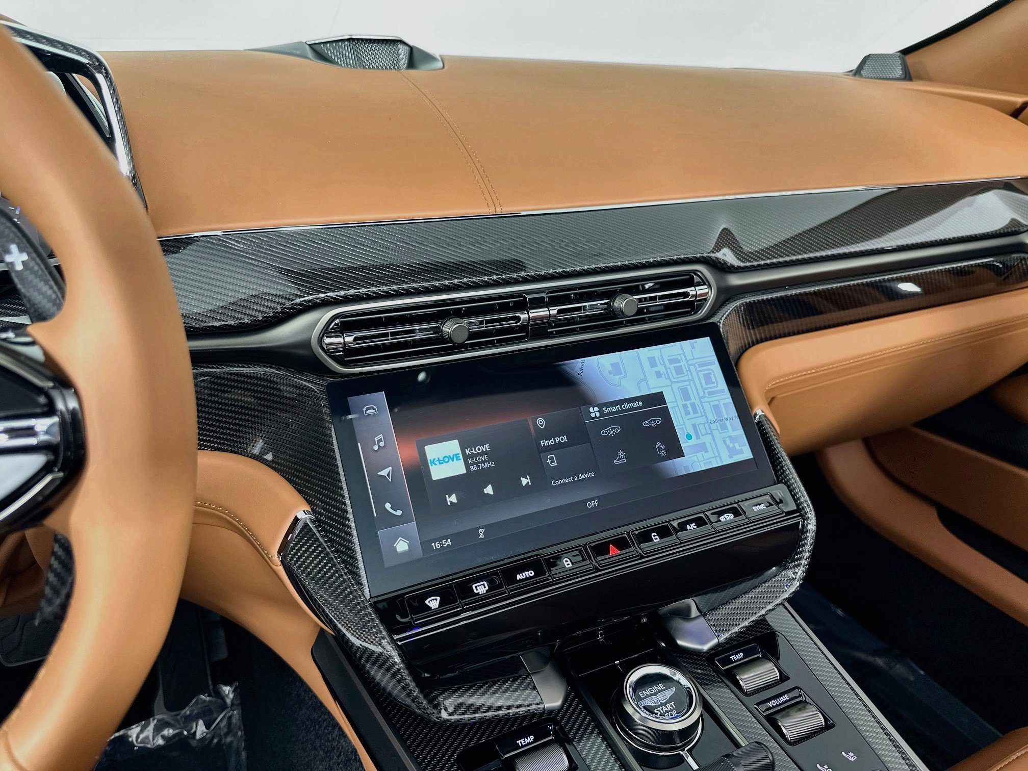 New 2026 Aston Martin Vanquish Convertible RWD image 12