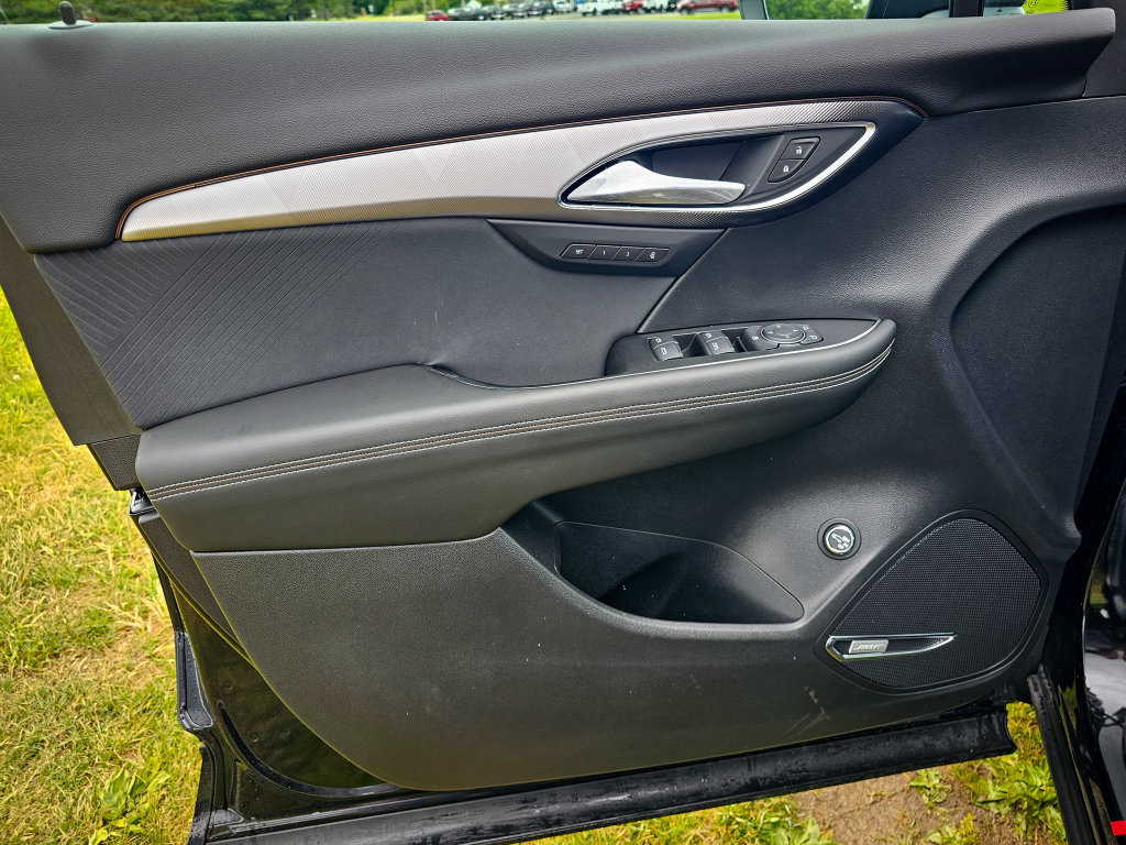 New 2026 Buick Envision Sport Touring AWD/4WD image 9