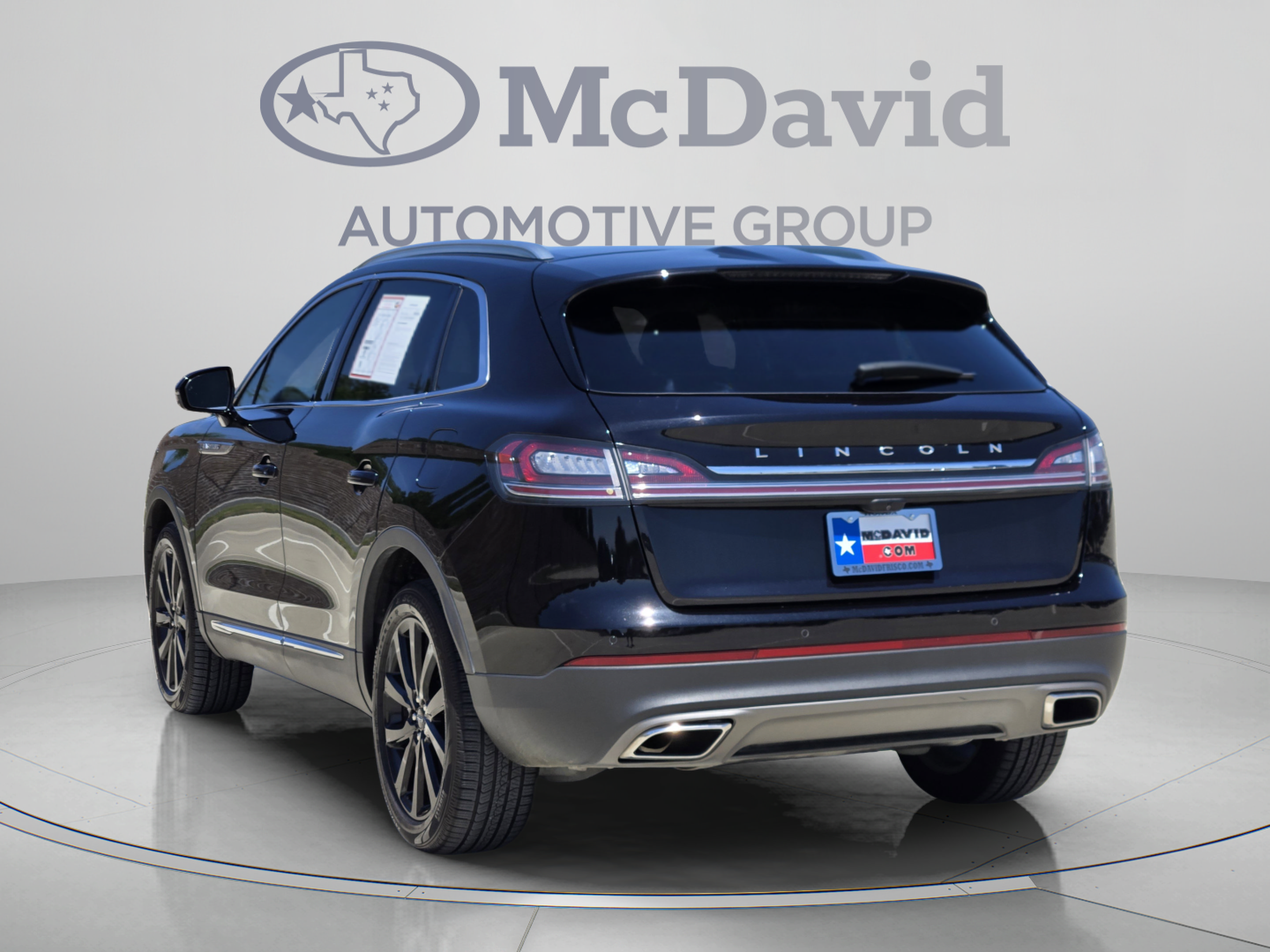 Used 2022 Lincoln Nautilus Reserve w/ Monochromatic Package AWD/4WD image 4