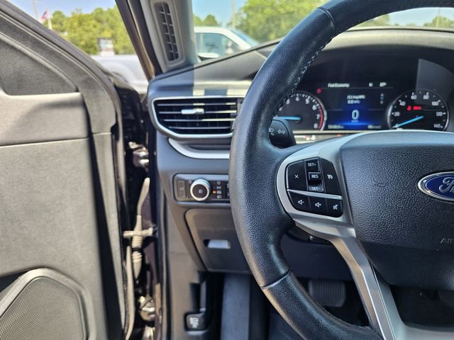 Certified 2023 Ford Explorer XLT w/ Equipment Group 202A image 24