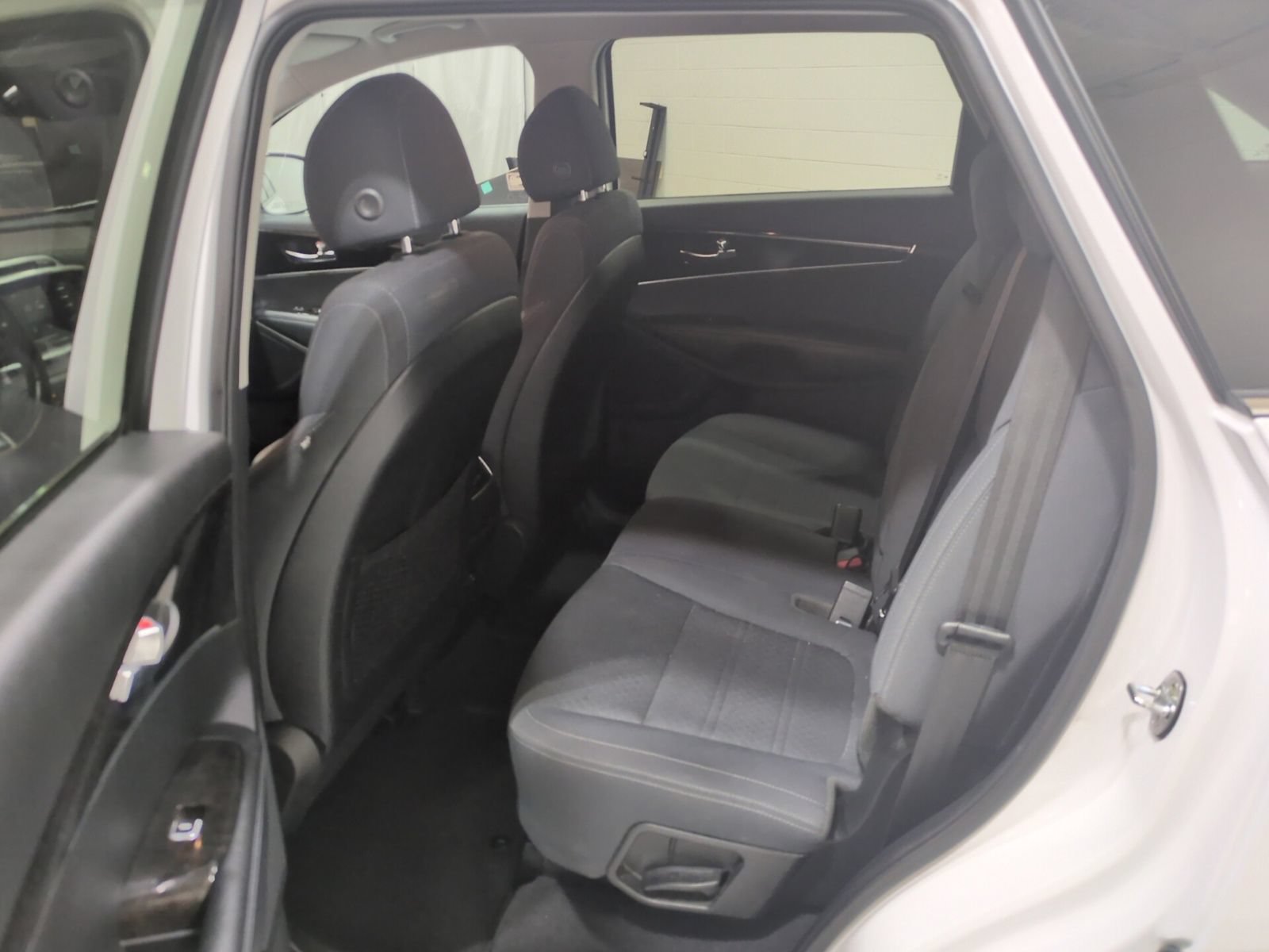 Used 2018 Kia Sorento AWD image 13