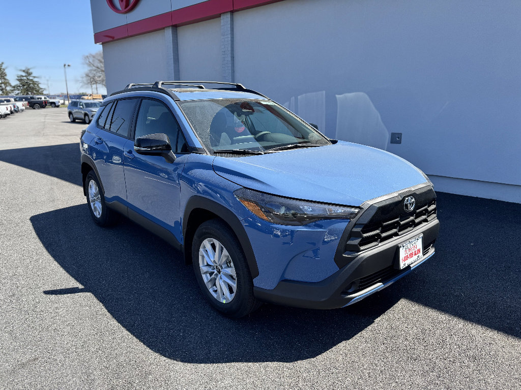 New 2026 Toyota Corolla Cross LE image 4