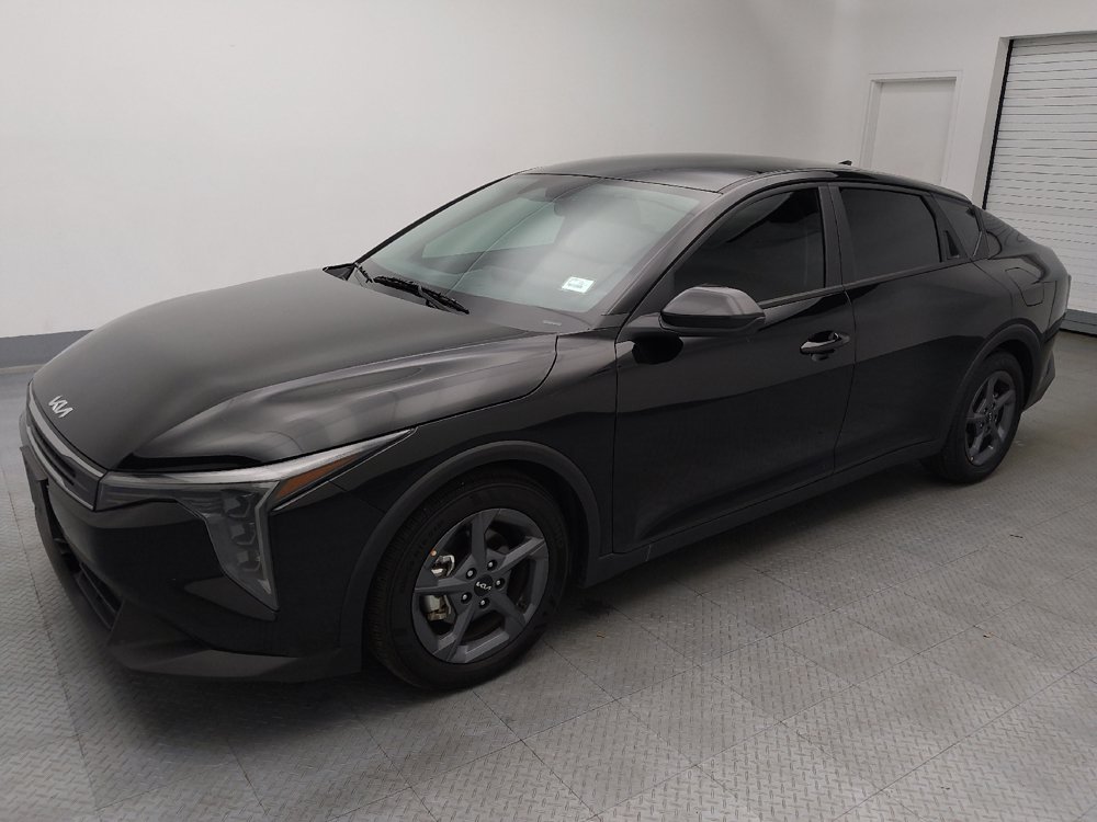 Used 2025 Kia K4 FWD image 2