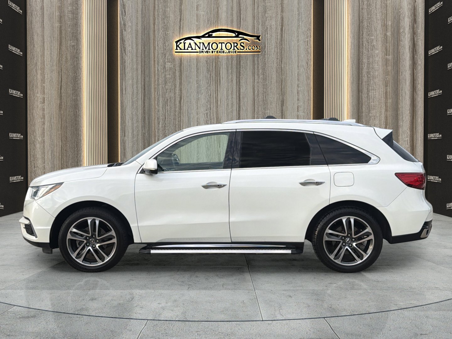 Used 2017 Acura MDX SH-AWD w/ Advance Package image 4