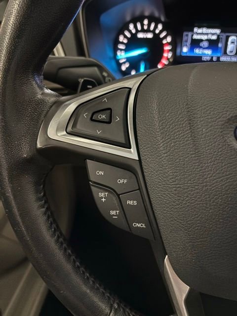 Used 2017 Ford Fusion SE image 16